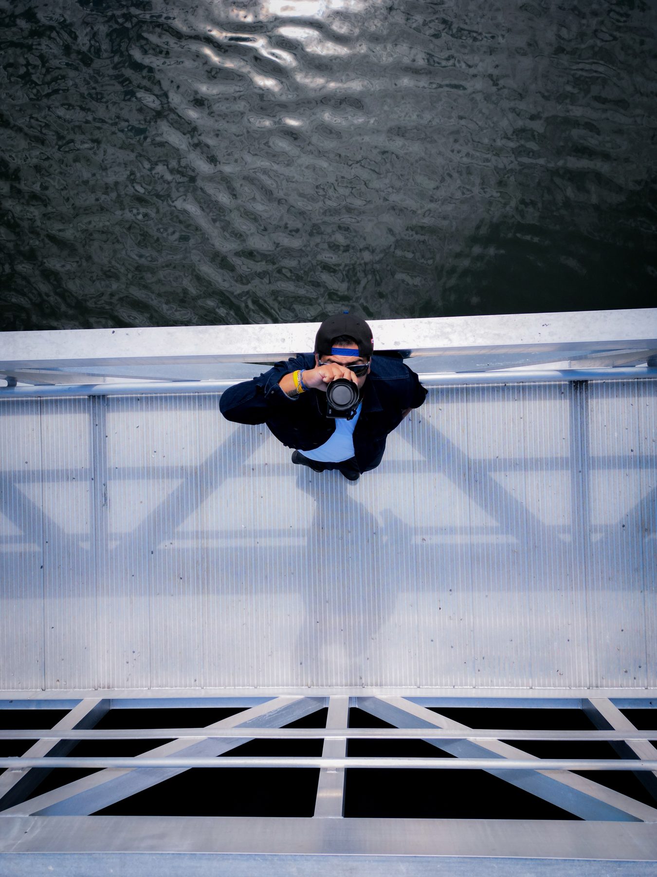 Maicol shooting from above